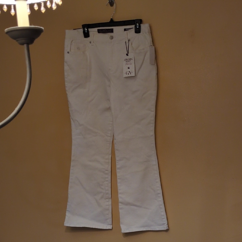 Gloria Vanderbilt White Amanda Boot Jeans with Tag